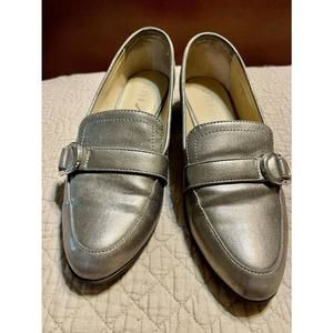 UNISA UNSHASTA2 Metallic Pewter Loafers Silver Hardware Womens Sz 9M 1 “ Heel